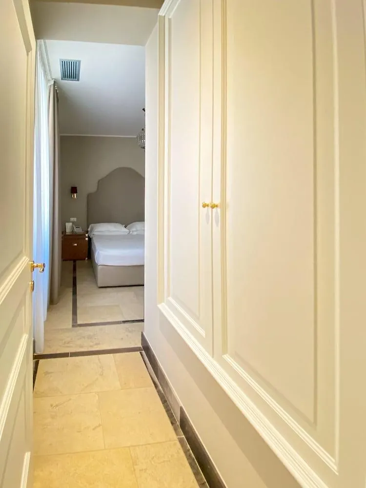 La Dependance Hotel Noto 4*,  Italien